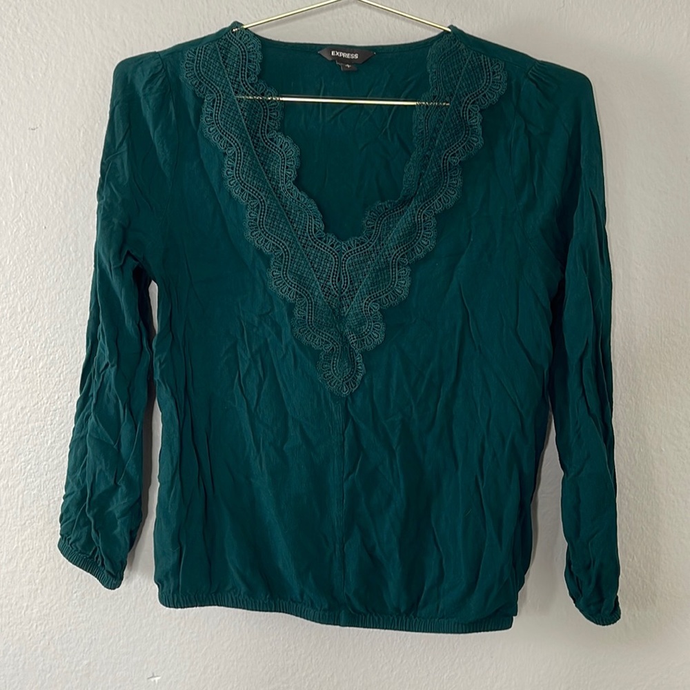 Express Green V-Neck Lace Long Sleeve Blouse